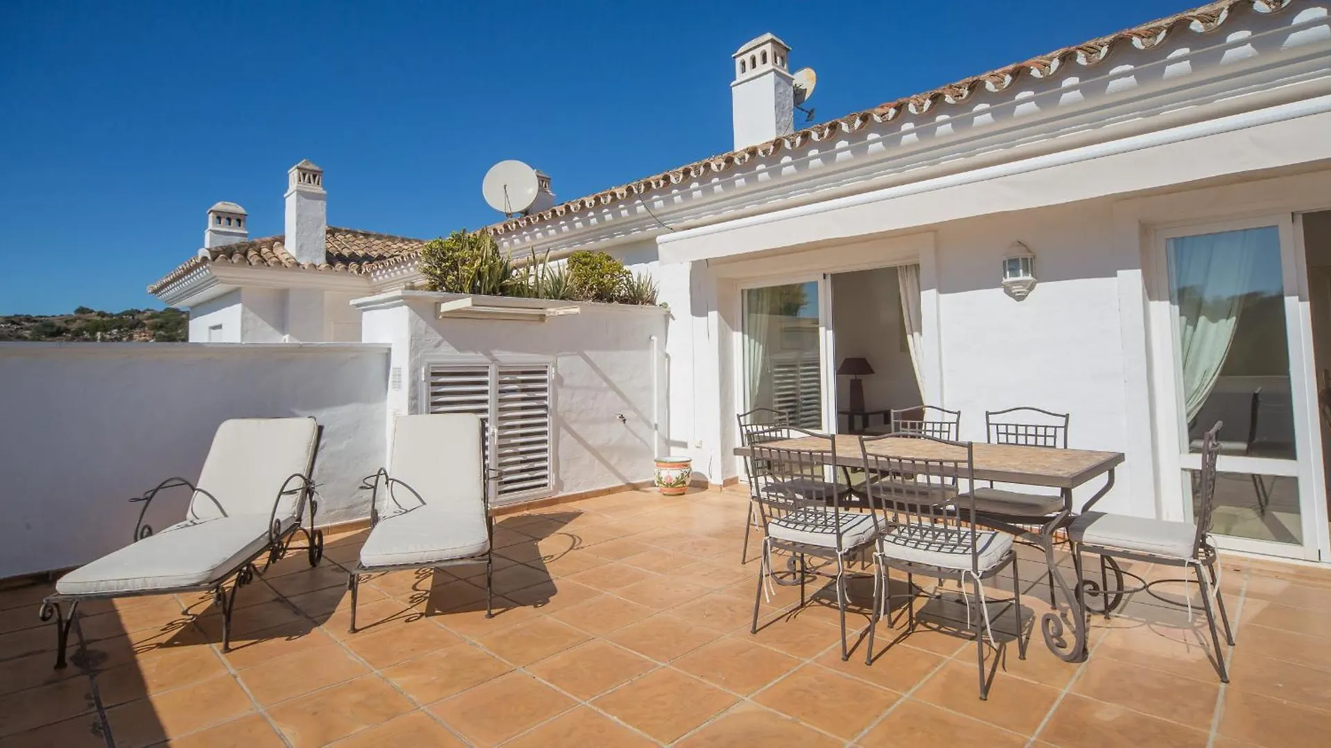 Ferienwohnung Casares Real J6 Apartment